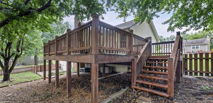 8210 N Virginia Avenue, Kansas City, MO 64118