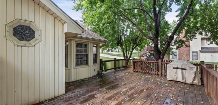 8210 N Virginia Avenue, Kansas City, MO 64118
