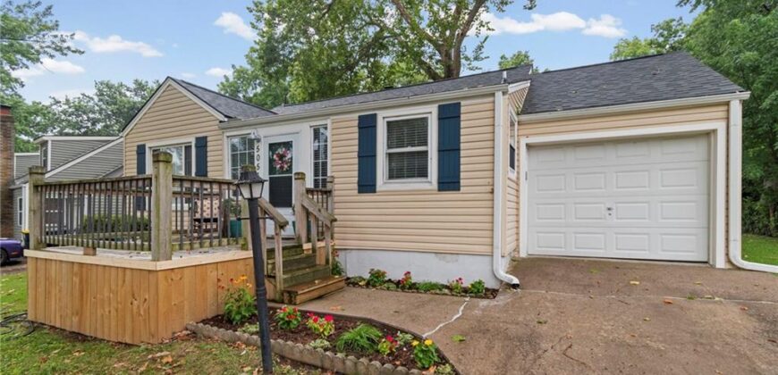 5056 NE Marvin Road, Kansas City, MO 64118