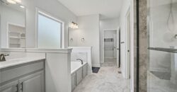 10824 N Crystal Avenue, Kansas City, MO 64153