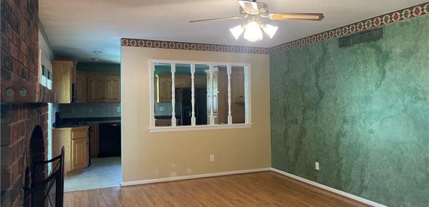 7724 NW Eastside Drive, Weatherby Lake, MO 64152