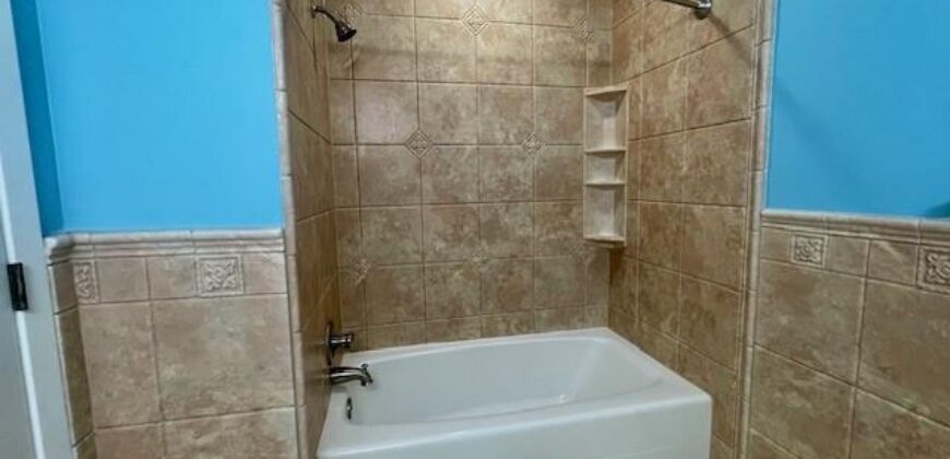 7724 NW Eastside Drive, Weatherby Lake, MO 64152
