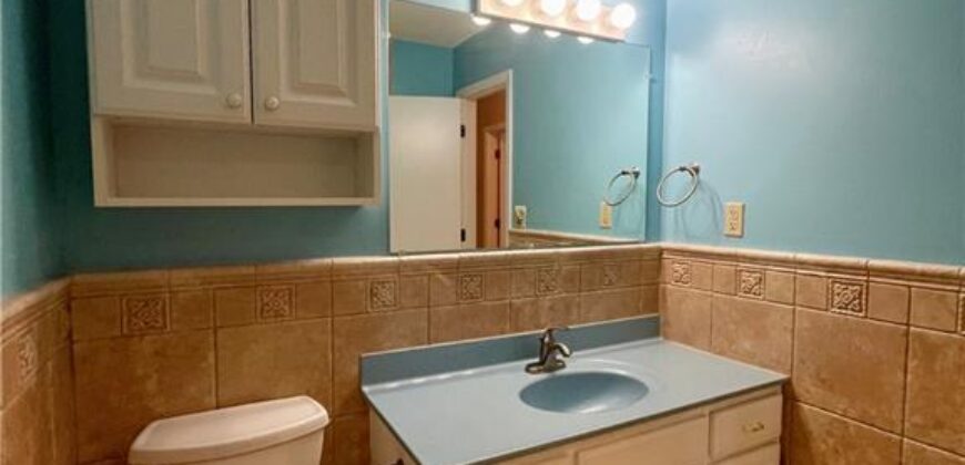 7724 NW Eastside Drive, Weatherby Lake, MO 64152