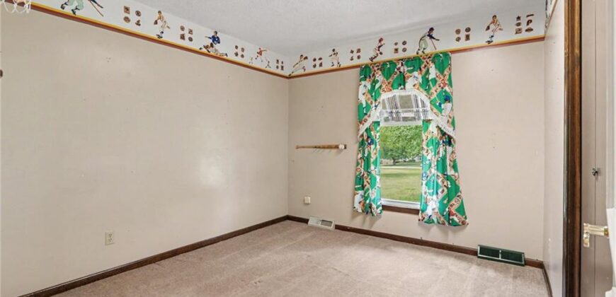 2100 Crescent Drive, Liberty, MO 64068