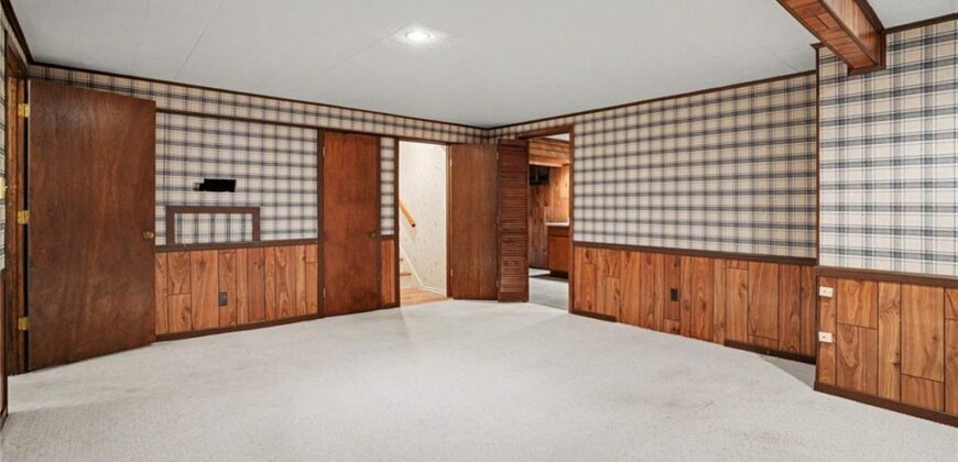 2100 Crescent Drive, Liberty, MO 64068