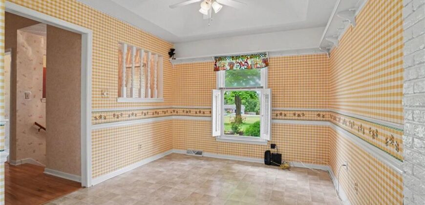 2100 Crescent Drive, Liberty, MO 64068