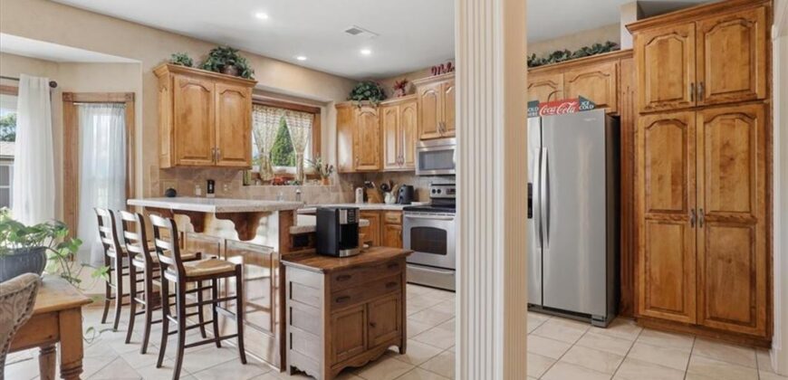 13030 NW Ridgeview Drive, Platte City, MO 64079