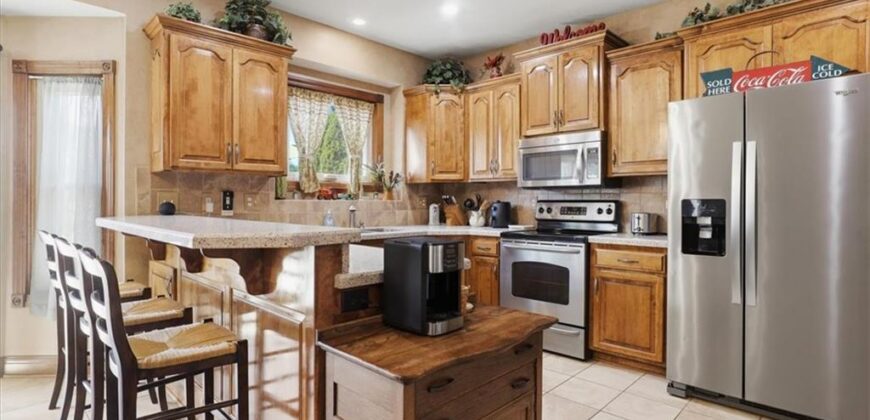 13030 NW Ridgeview Drive, Platte City, MO 64079