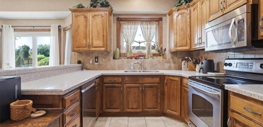 13030 NW Ridgeview Drive, Platte City, MO 64079