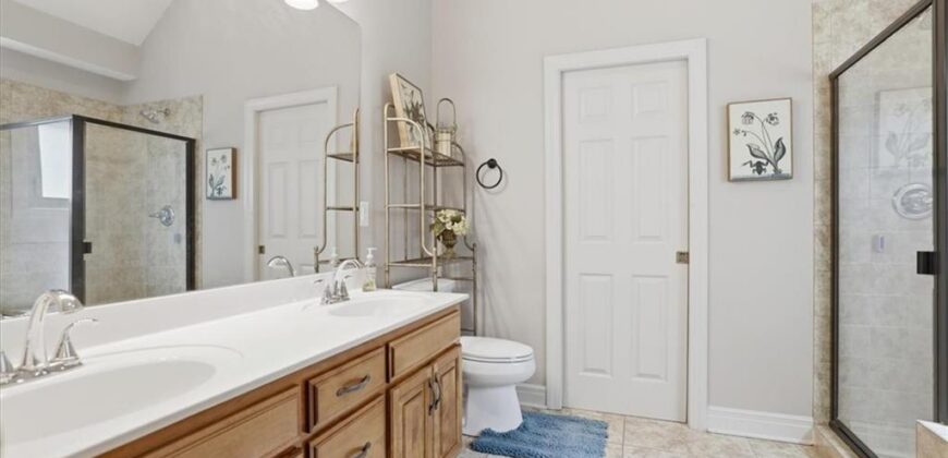 13030 NW Ridgeview Drive, Platte City, MO 64079