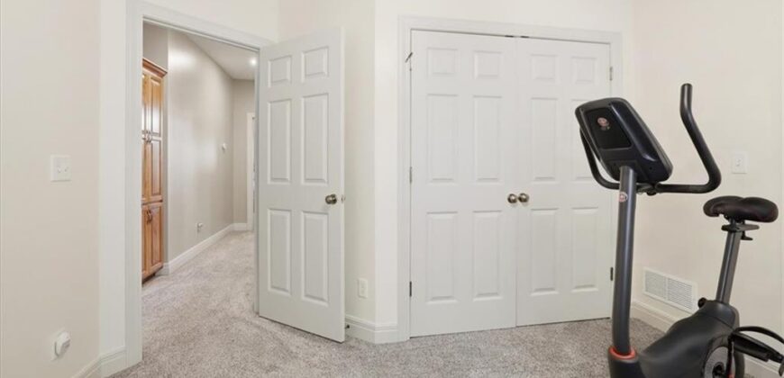 13030 NW Ridgeview Drive, Platte City, MO 64079