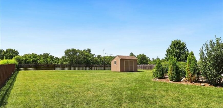 13030 NW Ridgeview Drive, Platte City, MO 64079