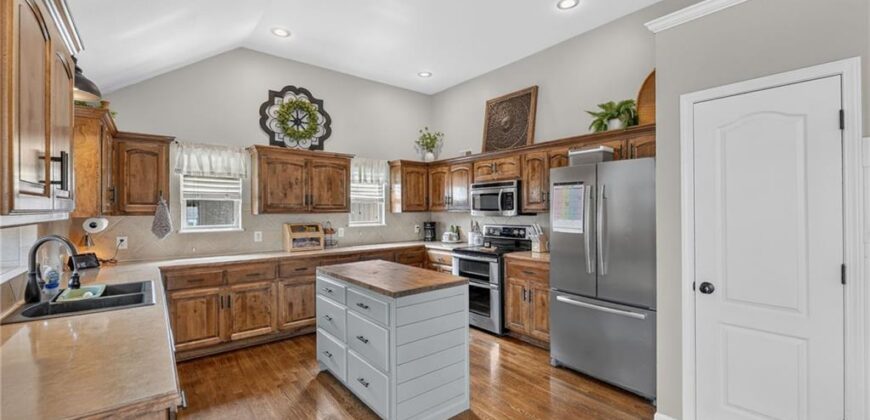 901 N Birch Street, Kearney, MO 64060