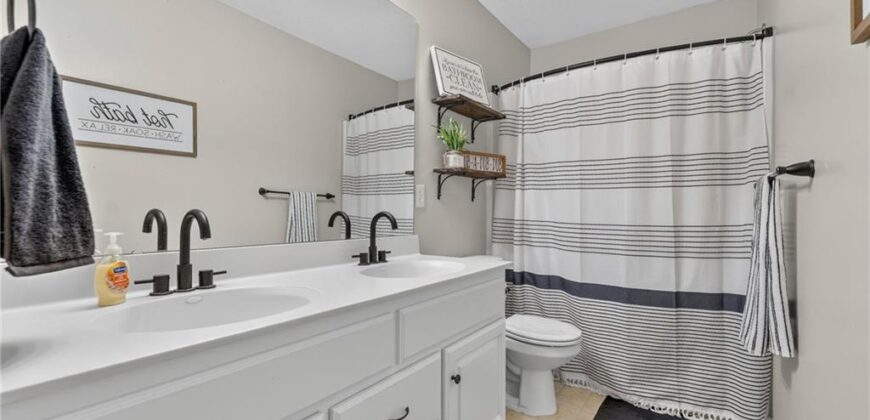 901 N Birch Street, Kearney, MO 64060