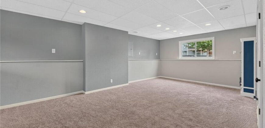 901 N Birch Street, Kearney, MO 64060