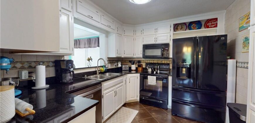 3627 N Walrond Avenue, Kansas City, MO 64117