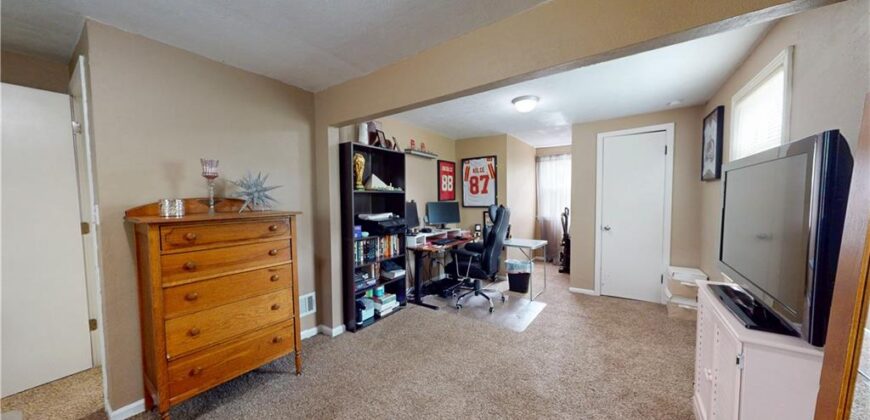 3627 N Walrond Avenue, Kansas City, MO 64117