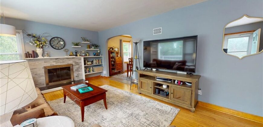 3627 N Walrond Avenue, Kansas City, MO 64117