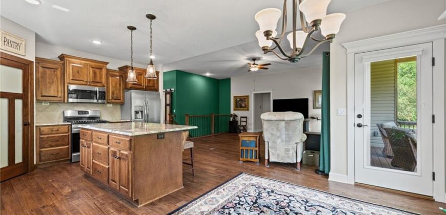 13365 N Silver Ridge Drive, Platte City, MO 64079