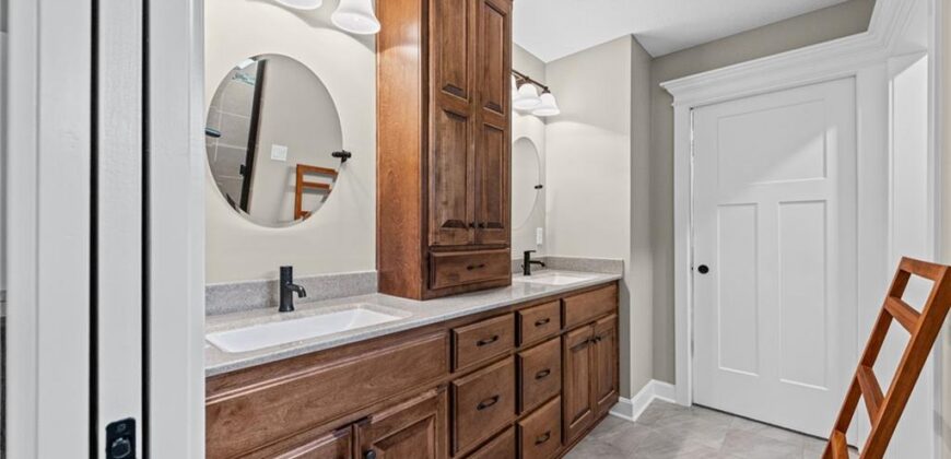 13365 N Silver Ridge Drive, Platte City, MO 64079