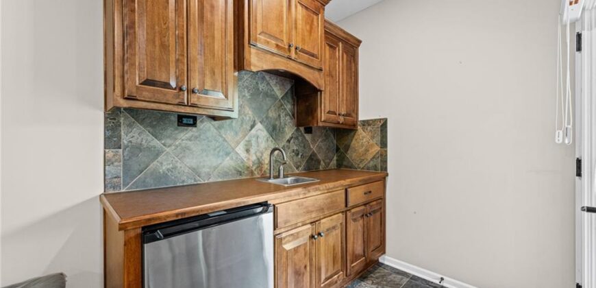 13365 N Silver Ridge Drive, Platte City, MO 64079