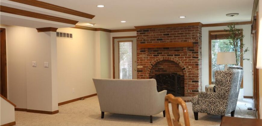 500 NW 44 Terrace, Gladstone, MO 64116