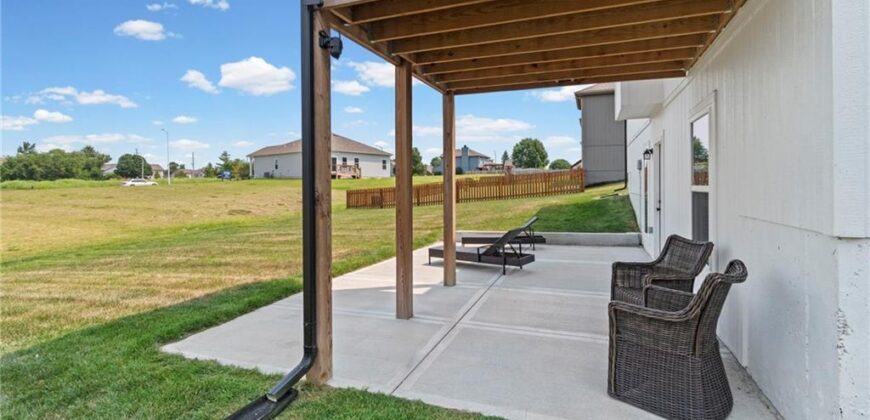 7710 NE 107th Street, Kansas City, MO 64157