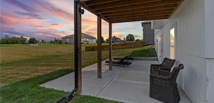 7710 NE 107th Street, Kansas City, MO 64157