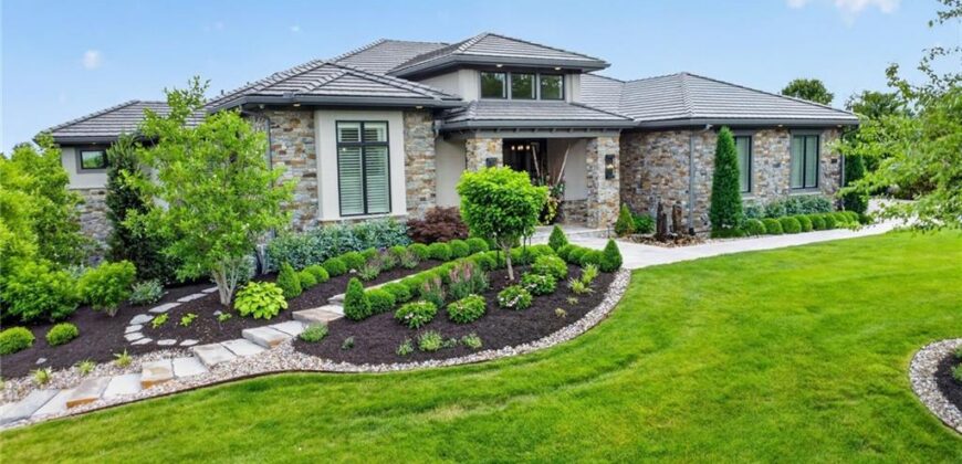 8085 Green Glades Court, Kansas City, MO 64152