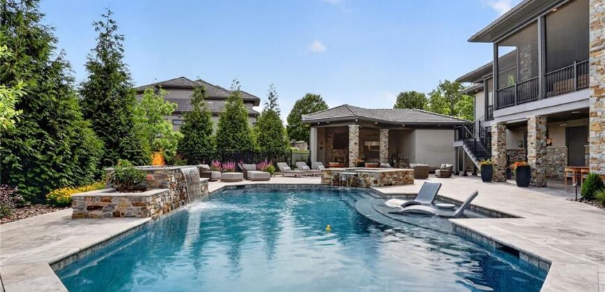 8085 Green Glades Court, Kansas City, MO 64152
