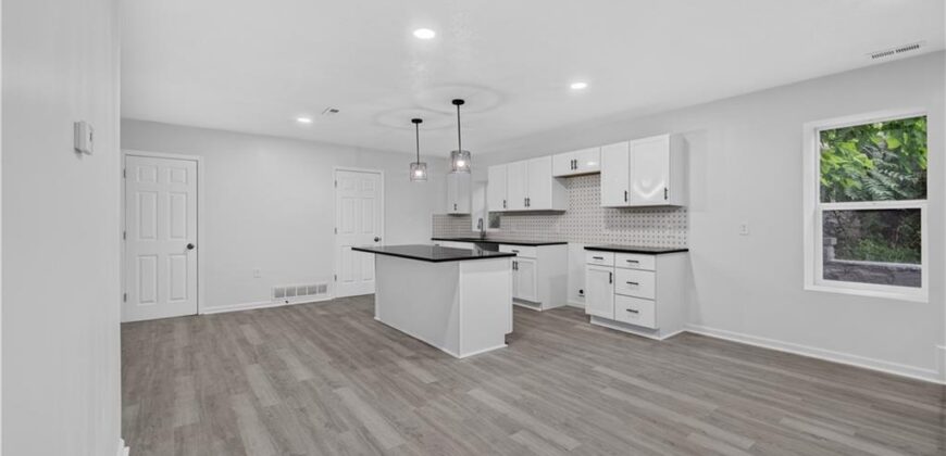 528 Caldwell Street, Excelsior Springs, MO 64024