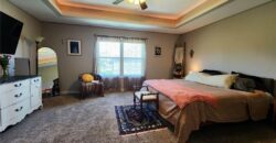 7604 N Amoret Avenue, Kansas City, MO 64151
