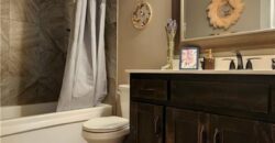 7604 N Amoret Avenue, Kansas City, MO 64151