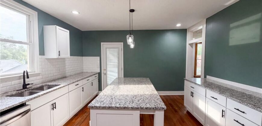 423 N Missouri Street, Liberty, MO 64068