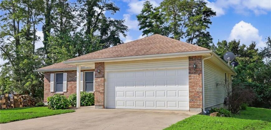 17 Sandi Circle, Dearborn, MO 64439