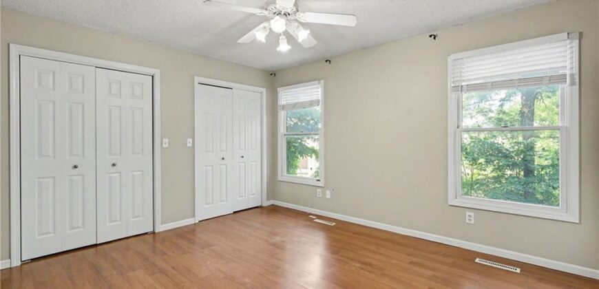 17 Sandi Circle, Dearborn, MO 64439