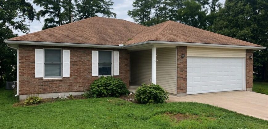 17 Sandi Circle, Dearborn, MO 64439