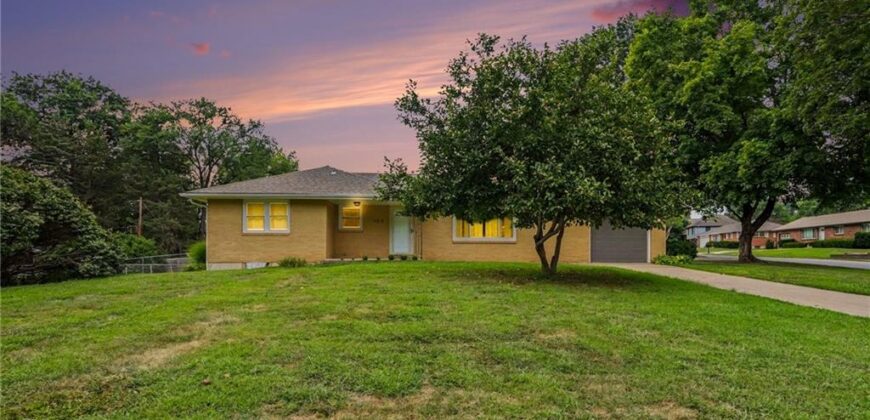 108 Highland Drive, Smithville, MO 64089