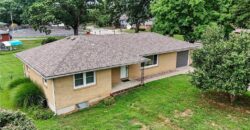 108 Highland Drive, Smithville, MO 64089