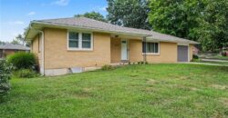 108 Highland Drive, Smithville, MO 64089