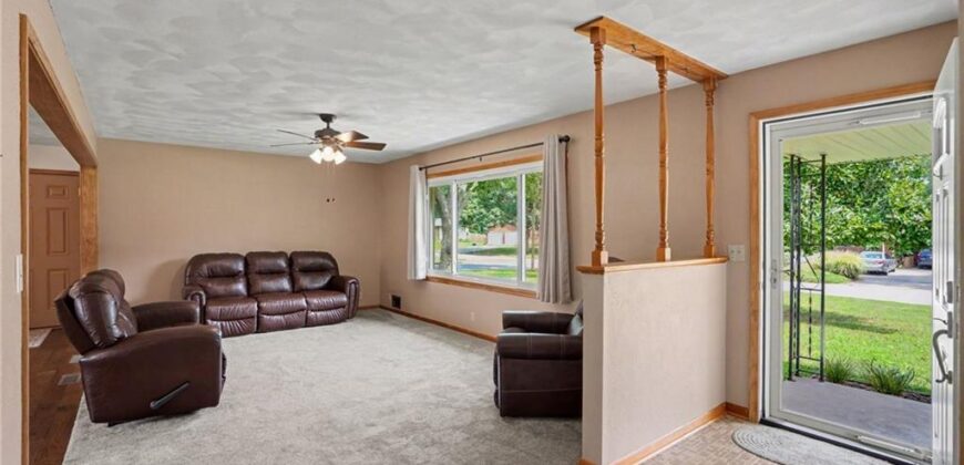 108 Highland Drive, Smithville, MO 64089