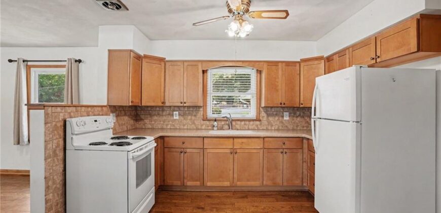 108 Highland Drive, Smithville, MO 64089