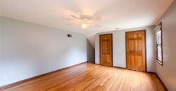 6916 N Overland Drive, Kansas City, MO 64151