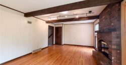 6916 N Overland Drive, Kansas City, MO 64151