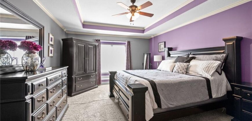 911 Chisam Road, Kearney, MO 64060