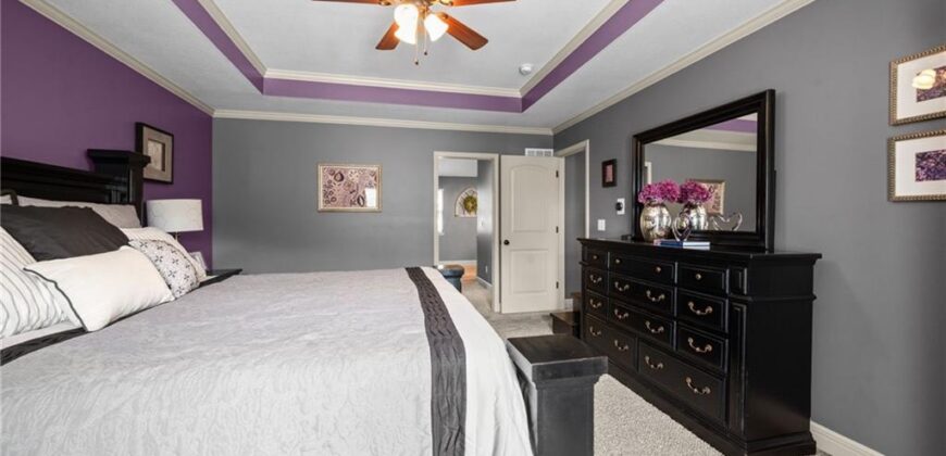 911 Chisam Road, Kearney, MO 64060
