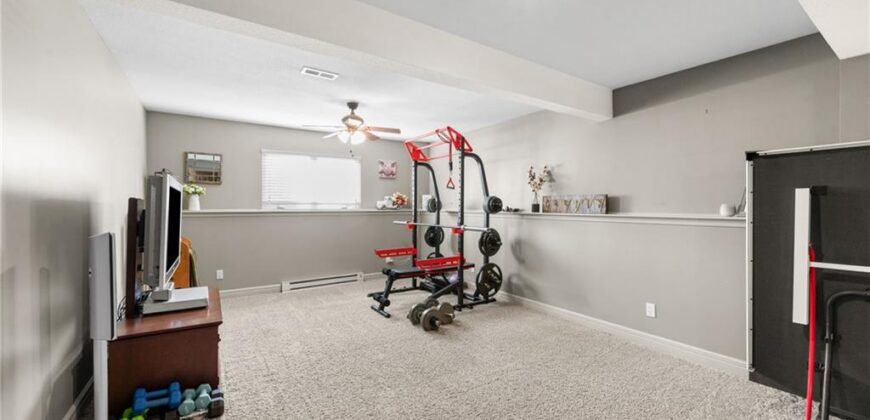 911 Chisam Road, Kearney, MO 64060