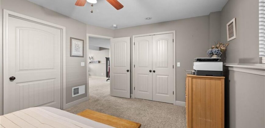 911 Chisam Road, Kearney, MO 64060