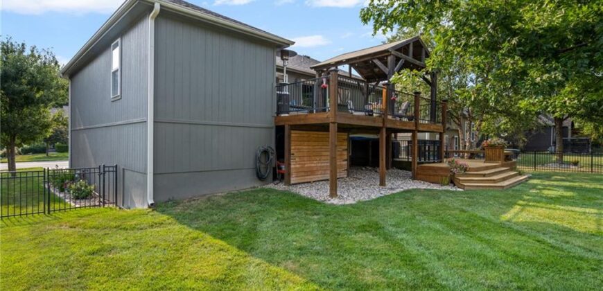911 Chisam Road, Kearney, MO 64060