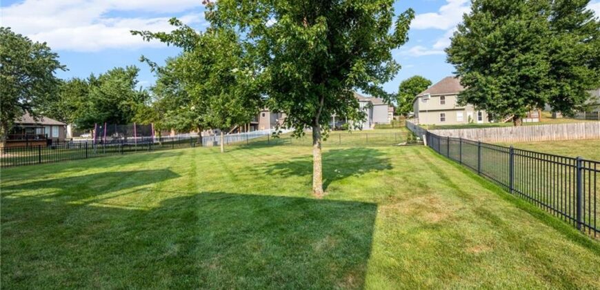 911 Chisam Road, Kearney, MO 64060
